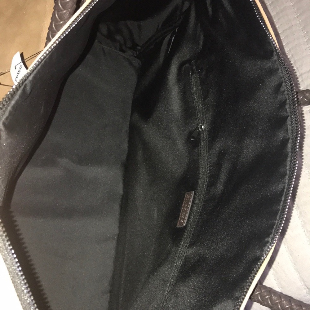Express Travel Bag - Picture 2 of 3